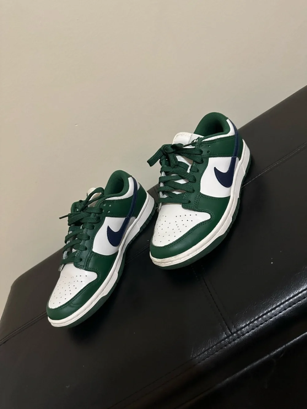 Nike Dunks White, Green and Navy Low-Top Sneakers - Picture 3 of 6